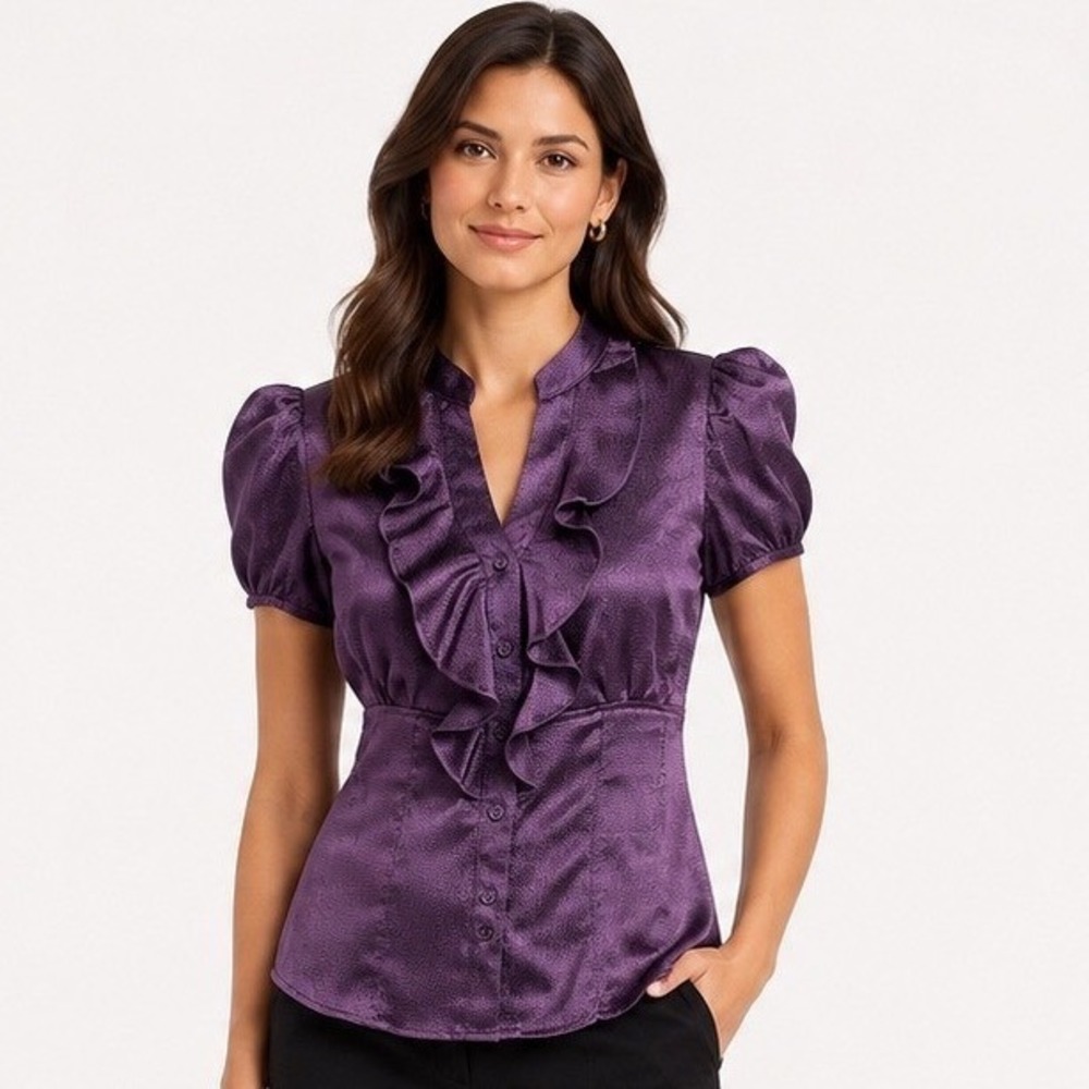 Maurices Blouse Medium Purple Ruffle V-Neck Button Short Puff Sleeve 1733480X9M